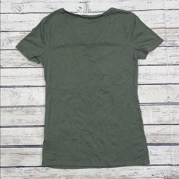 🌵3/$20• H&M Army Green Basic Comfy Tee Shirt - Picture 2 of 3